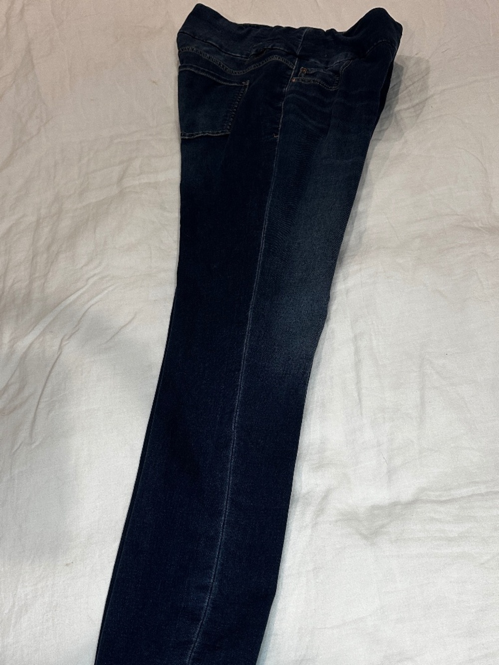 Dark Wash Pull-On Stretch Denim Jeans Slim Straight Leg